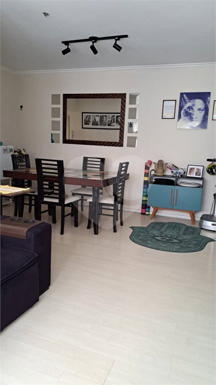 Apartamento à venda com 3 quartos, sendo 1 suíte,  em Vila Olímpia, São Paulo, SP