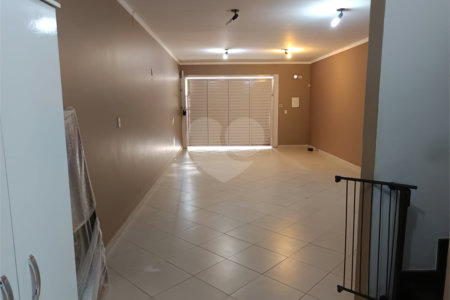 Sobrado à venda com 3 suítes em Vila Mariza Mazzei, São Paulo, SP