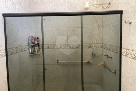 Casa à venda com 3 quartos, sendo 1 suíte, no Centro, Araraquara, SP
