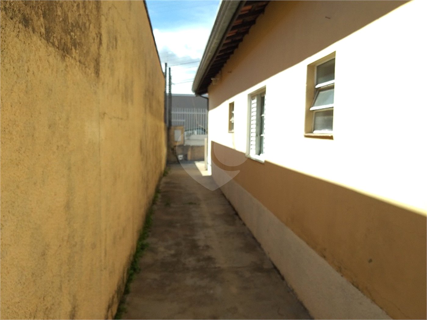 Casa Térrea à venda com 3 quartos, sendo 1 suíte,  no Centro, Serra Negra, SP