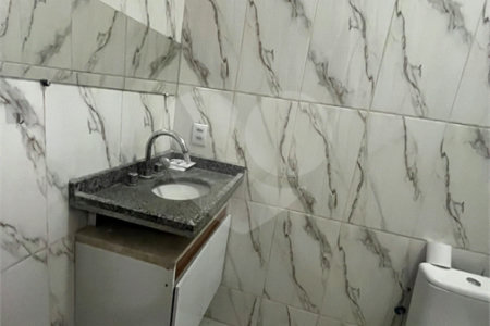 Casa à venda ou para alugar com 2 quartos, sendo 4 suítes, no condomínio Residencial Jardim Bréscia, Indaiatuba - SP