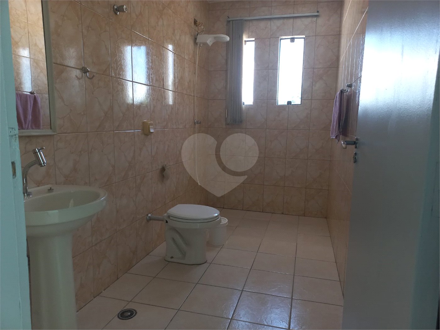Sobrado à venda com 3 quartos, sendo 1 suíte,  em Vila Lageado, São Paulo, SP