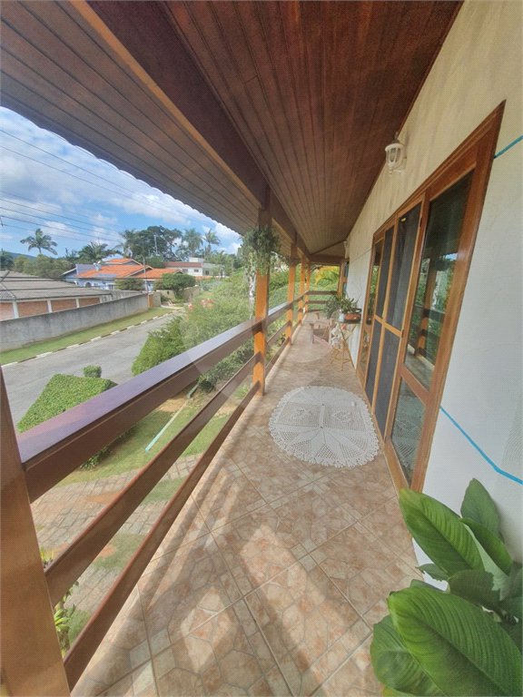 Casa à venda ou para alugar com 4 suítes em Vila Machado, Mairiporã, SP