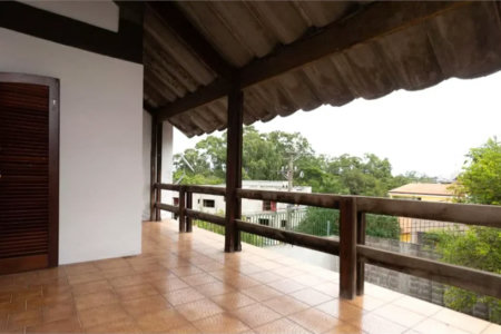 Casa à venda com 4 quartos, sendo 1 suíte,  em Vila Tiradentes, São Paulo, SP