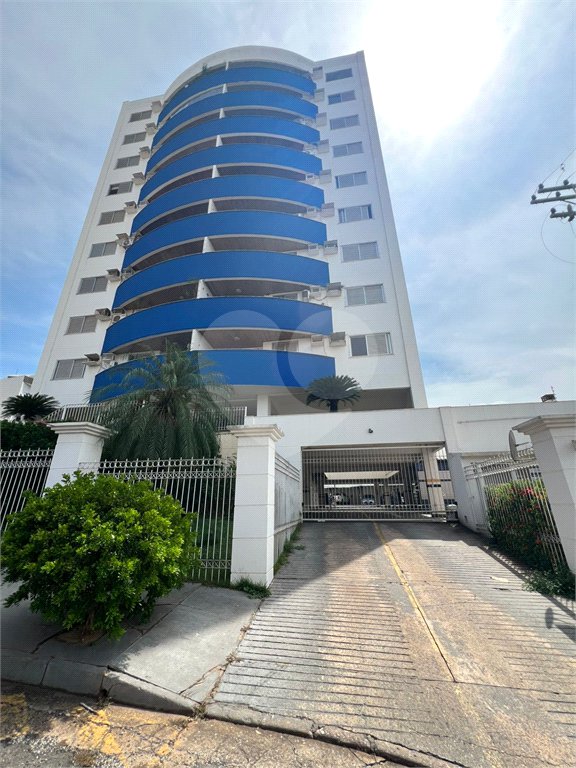Apartamento à venda com 2 quartos, sendo 1 suíte, em Araés, Cuiabá, MT