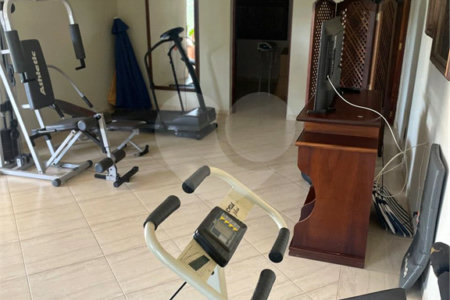 Casa à venda com 7 quartos, sendo 2 suítes, no condomínio São Joaquim, Vinhedo - SP