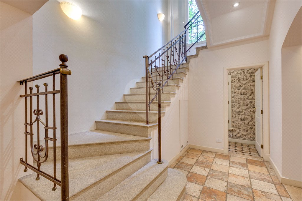 Casa à venda com 4 suítes no condomínio Chácara Flora, São Paulo - SP