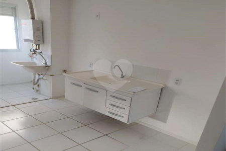 Apartamento à venda com 2 quartos em Cambuci, São Paulo, SP