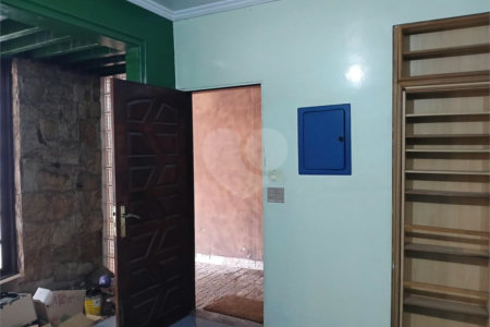 Casa à venda com 3 quartos, sendo 2 suítes, em Parque América, São Paulo, SP