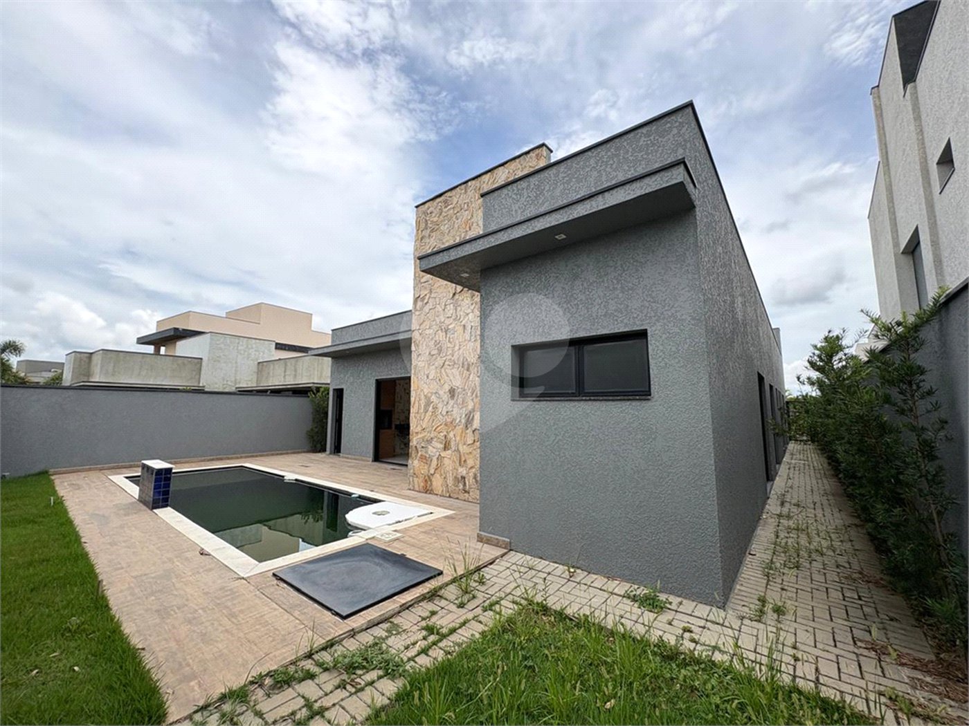 Casa à venda com 3 suítes no condomínio Alphaville Nova Esplanada 3, Votorantim - SP