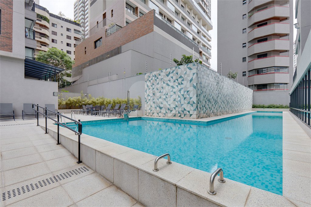Apartamento à venda com 3 quartos, sendo 1 suíte, em Brooklin, São Paulo, SP