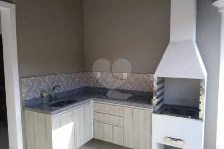 Casa à venda com 3 quartos, sendo 1 suíte, no condomínio Palmeiras Imperiais, Salto - SP