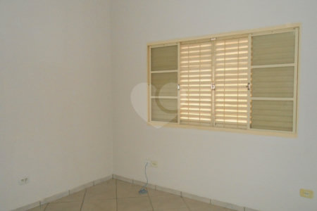 Casa à venda com 3 quartos, sendo 1 suíte, no Centro, Três Lagoas, MS
