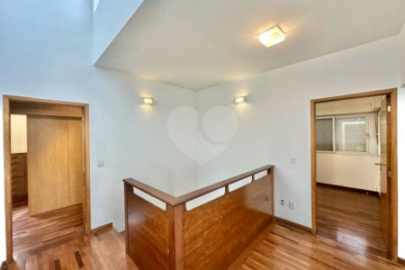 Casa à venda com 4 suítes no condomínio Recanto Impla, Carapicuíba - SP