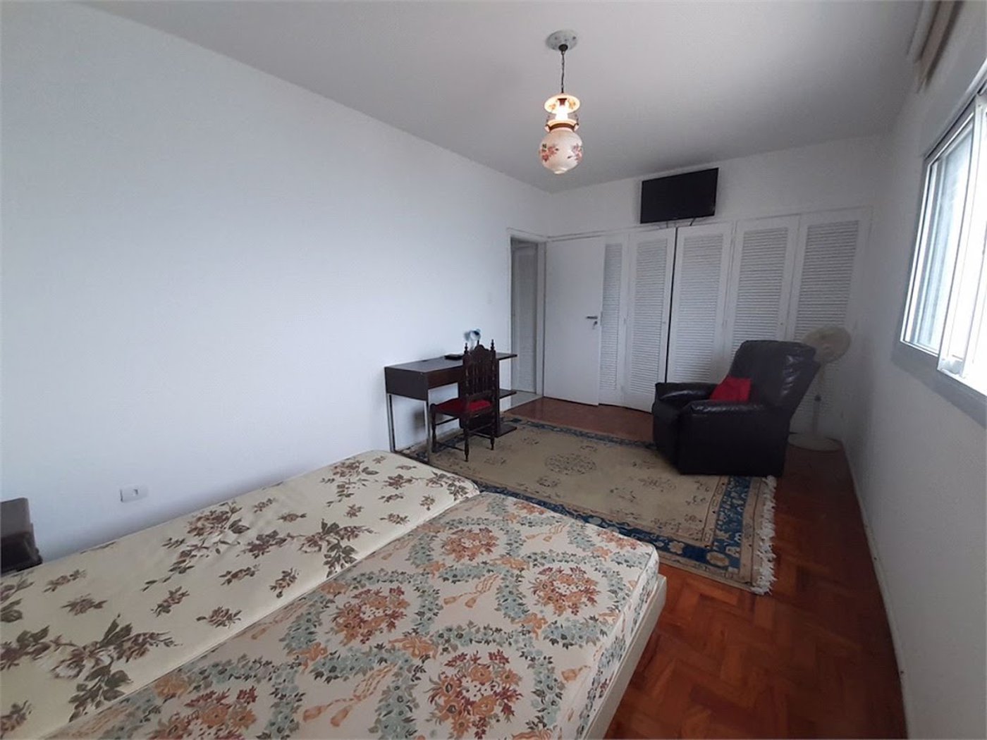 Apartamento Residencial à venda, Pitangueiras, Guarujá - AP0163.