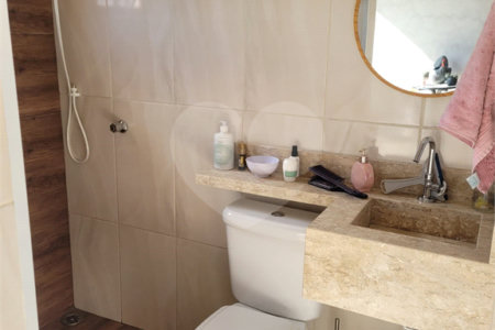 Casa à venda com 2 quartos, sendo 1 suíte,  em Vila Cintra, Mogi das Cruzes, SP