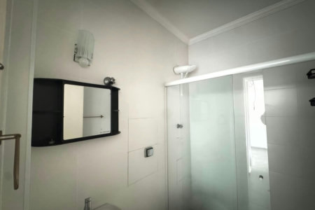 Apartamento com 2 dormitórios à venda, 70 m² por R$ 300.000,00 - Jardim Três Marias - Guarujá/SP