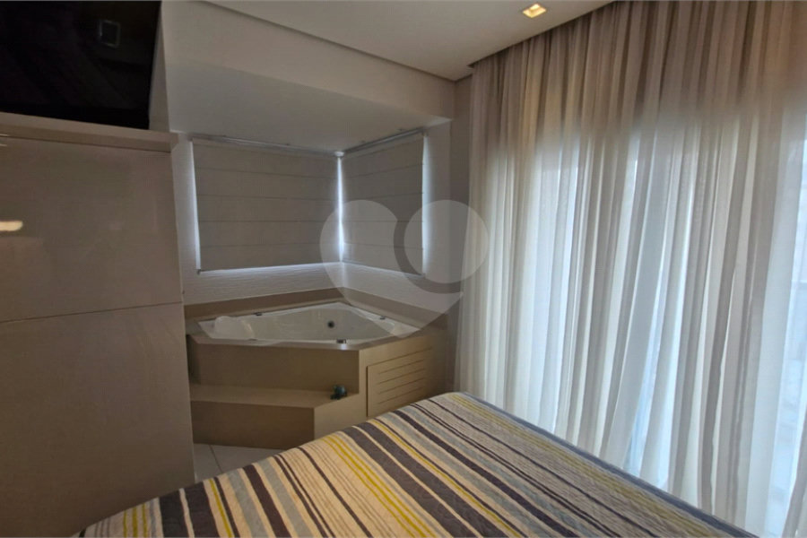 Apartamento à venda com 3 suítes em Santana, São Paulo, SP