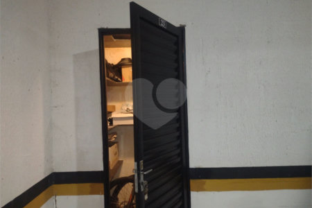 Apartamento á venda no Condomínio Edifício Murano