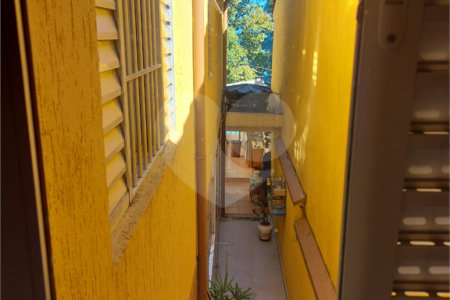 Sobrado à venda com 4 quartos, sendo 1 suíte,  em Vila Gustavo, São Paulo, SP