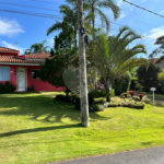 Casa à venda com 3 quartos, sendo 1 suíte,  no condomínio Portal do Sabiá, Araçoiaba da Serra - SP