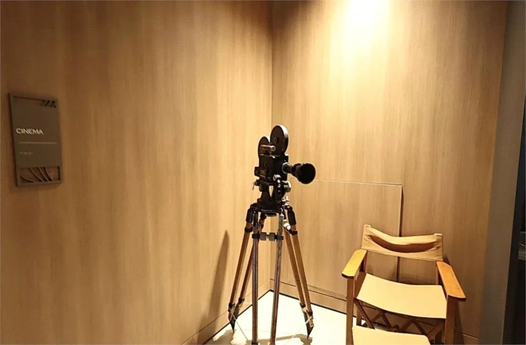 Apartamento à venda com 4 suítes em Vila Cordeiro, São Paulo, SP