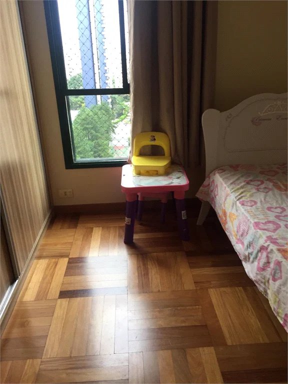 Apartamento à venda com 3 suítes em Vila Suzana, São Paulo, SP