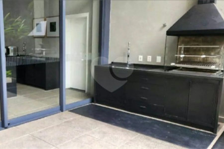 Apartamento à venda com 3 suítes em Indianópolis, São Paulo, SP