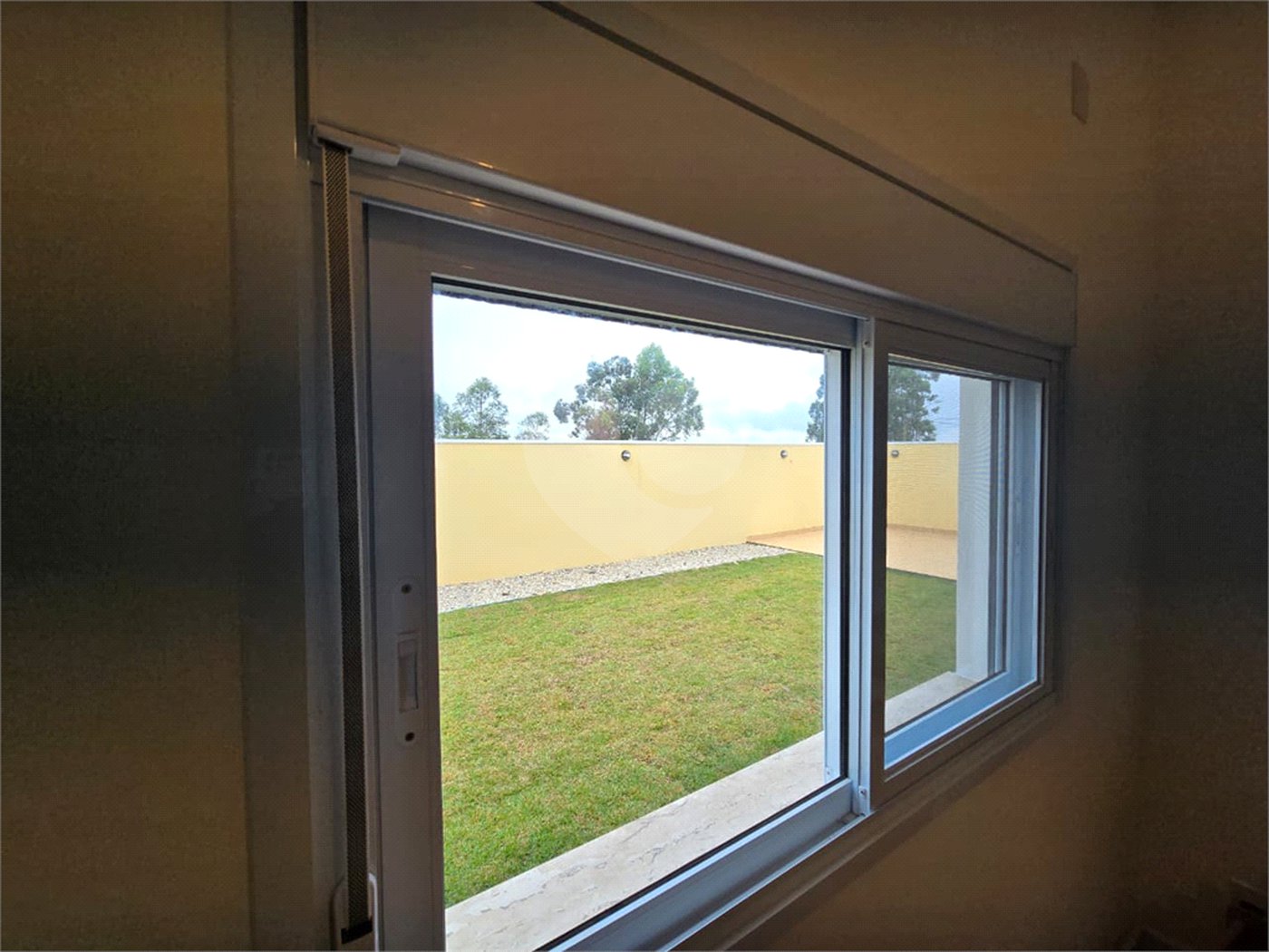 Casa à venda com 3 quartos, sendo 1 suíte,  no condomínio Golden Ville, Itapetininga - SP