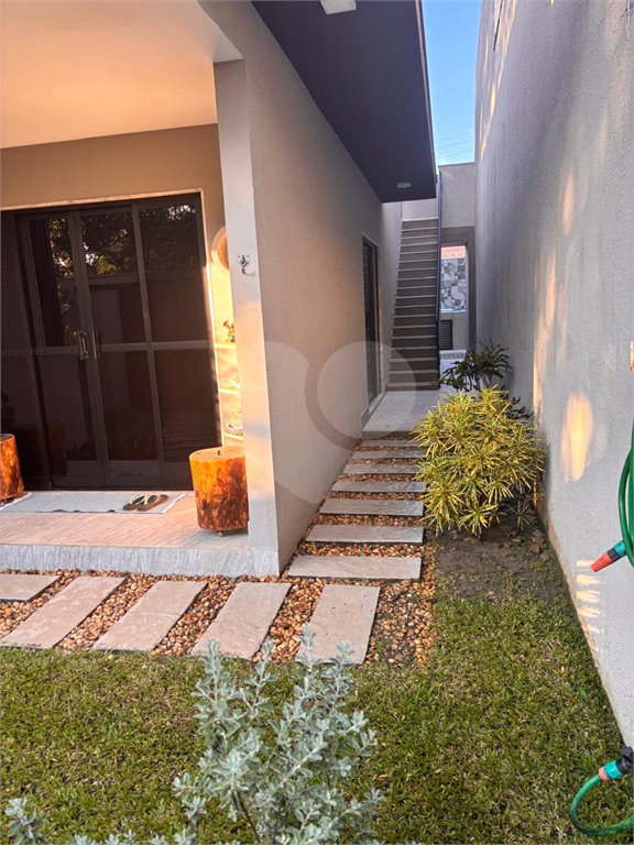 Casa à venda com 3 quartos, sendo 2 suítes, no condomínio Recanto das Palmeiras, Rio de Janeiro - RJ