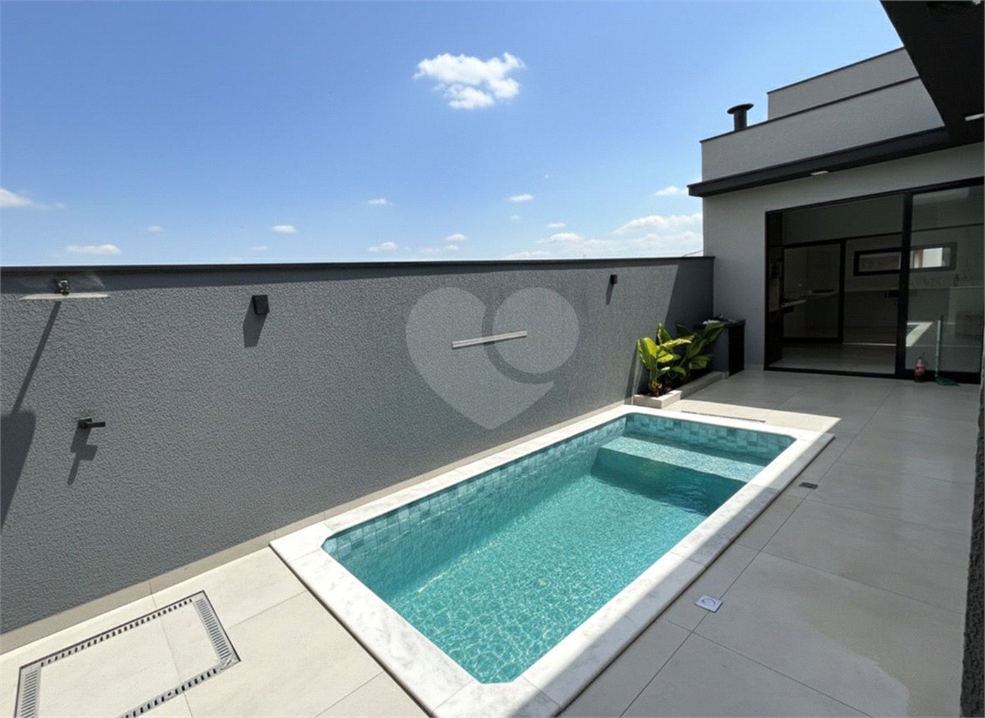 Casa à venda com 3 quartos, sendo 1 suíte,  no condomínio Reserva Ipanema I, Sorocaba - SP