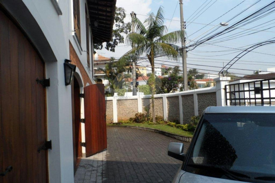 Casa Térrea à venda com 3 suítes em Jardim Franca, São Paulo, SP