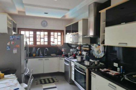 Casa à venda com 4 quartos, sendo 6 suítes, em Campo Grande, Rio de Janeiro, RJ