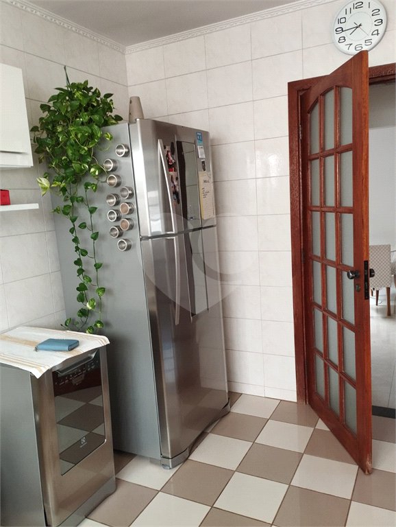 Casa à venda com 3 quartos, sendo 1 suíte, em Jardim das Palmeiras, Valinhos, SP