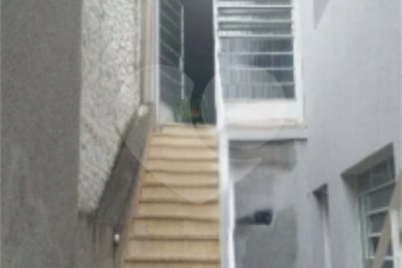 Sobrado à venda com 5 quartos, sendo 2 suítes,  em Parque São Domingos, São Paulo, SP