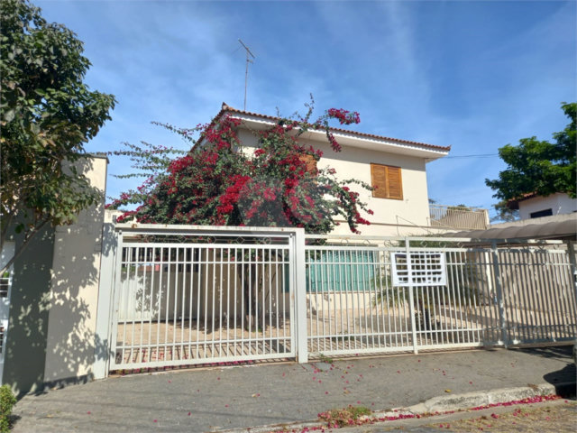 Sobrado à venda com 4 quartos, sendo 2 suítes,  em Tremembé, São Paulo, SP