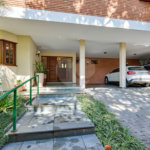 Casa à venda com 4 quartos, sendo 2 suítes, em Jardim Cordeiro, São Paulo, SP