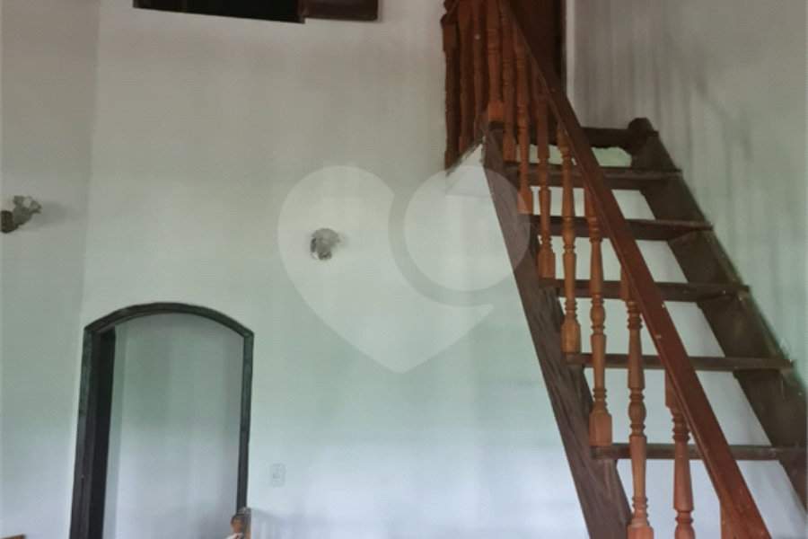 Chácara à venda com 4 quartos, sendo 2 suítes, em Jaraguá, São Paulo, SP