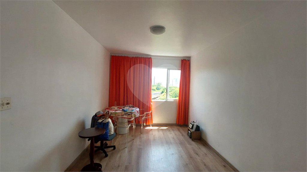 Apartamento à venda com 2 quartos em Sé, São Paulo, SP