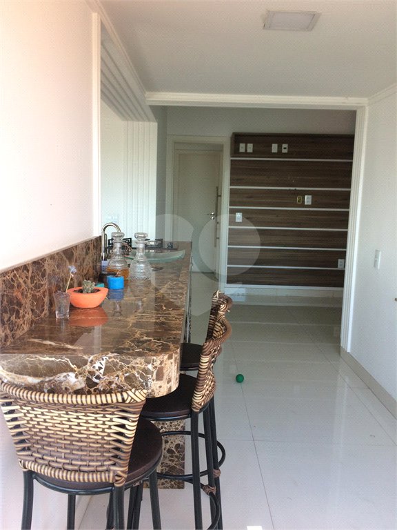 Apartamento à venda com 3 suítes em Vila Suzana, São Paulo, SP