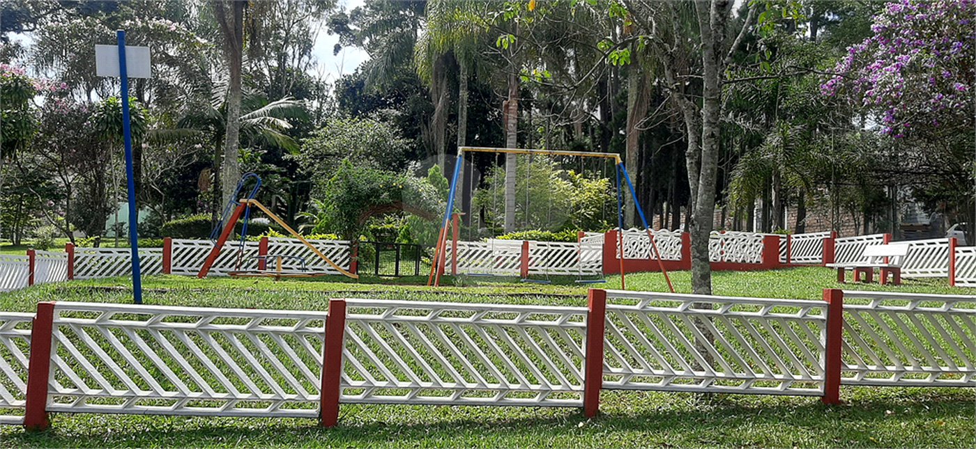 Casa à venda com 3 suítes no condomínio Chacarás Bela Vista, Mairiporã - SP