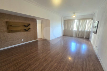 Apartamento à venda com 3 quartos, sendo 1 suíte,  em Tijuca, Rio de Janeiro, RJ