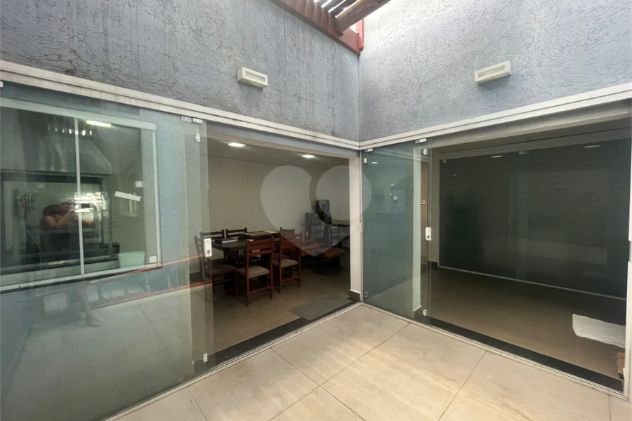 Sobrado à venda com 3 quartos, sendo 1 suíte, em Jardim São Paulo(zona Norte), São Paulo, SP