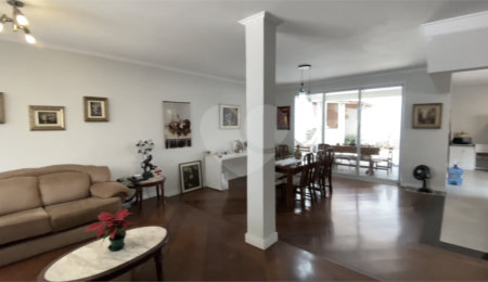 Casa à venda com 4 quartos, sendo 2 suítes,  em Jardim Guanca, São Paulo, SP