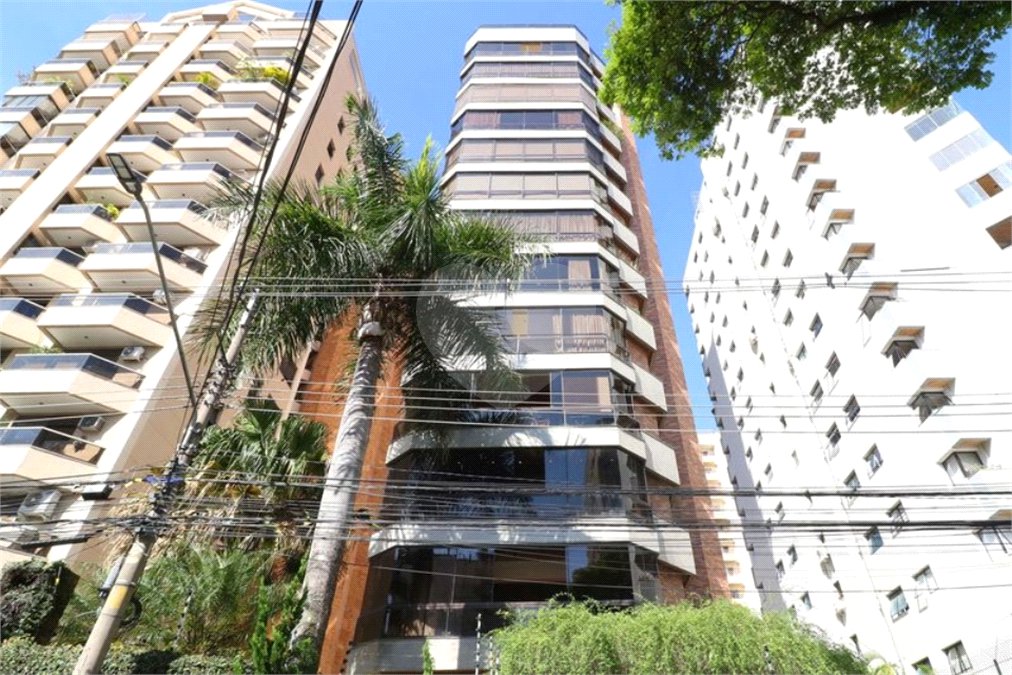 Apartamento à venda com 4 quartos, sendo 3 suítes, em Brooklin, São Paulo, SP