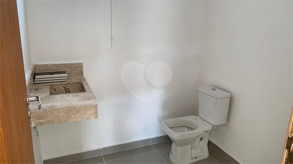Sobrado à venda com 2 suítes em Residencial Jardins da Catalunha, Atibaia, SP