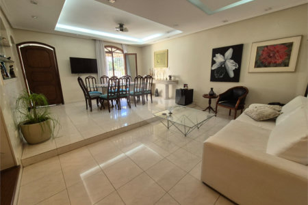 Sobrado à venda com 3 quartos, sendo 1 suíte, em Vila Jaguara, São Paulo, SP