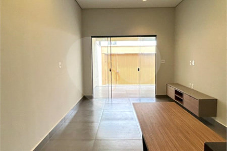 Casa à venda com 3 quartos, sendo 1 suíte, em Jardim Santa Cecília, Ribeirão Preto, SP