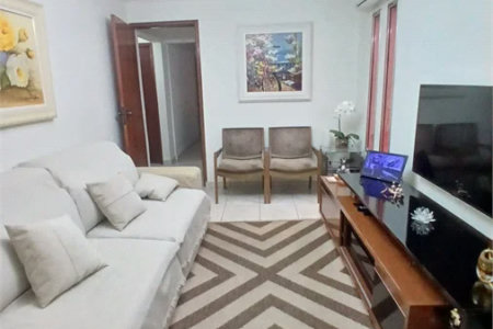 Casa à venda com 3 quartos, sendo 1 suíte, em Vila Rica, São Paulo, SP