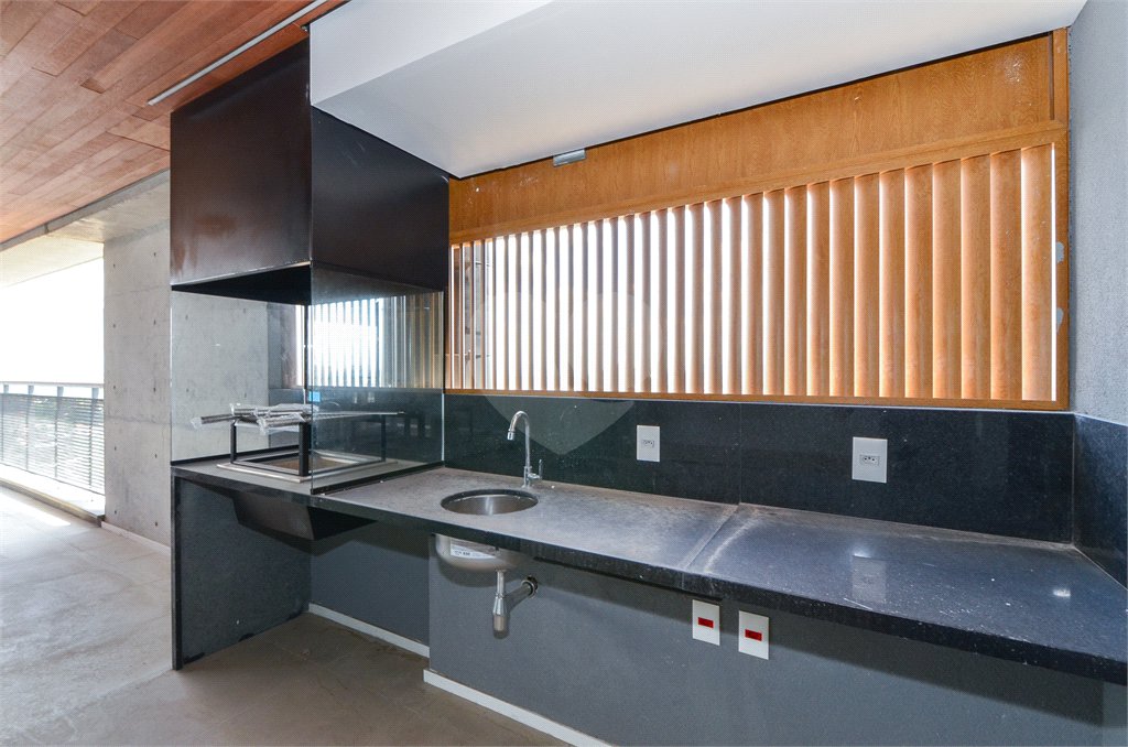 Apartamento à venda com 4 suítes em Jardim das Acácias, São Paulo, SP